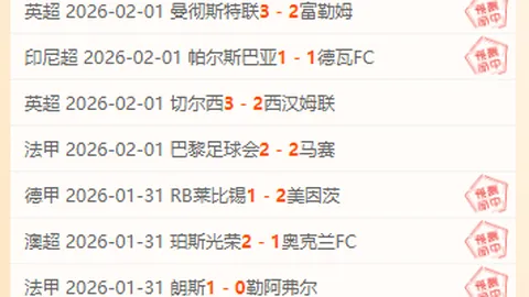 亚当斯本季前场篮板屡破十，累积两佳表现。